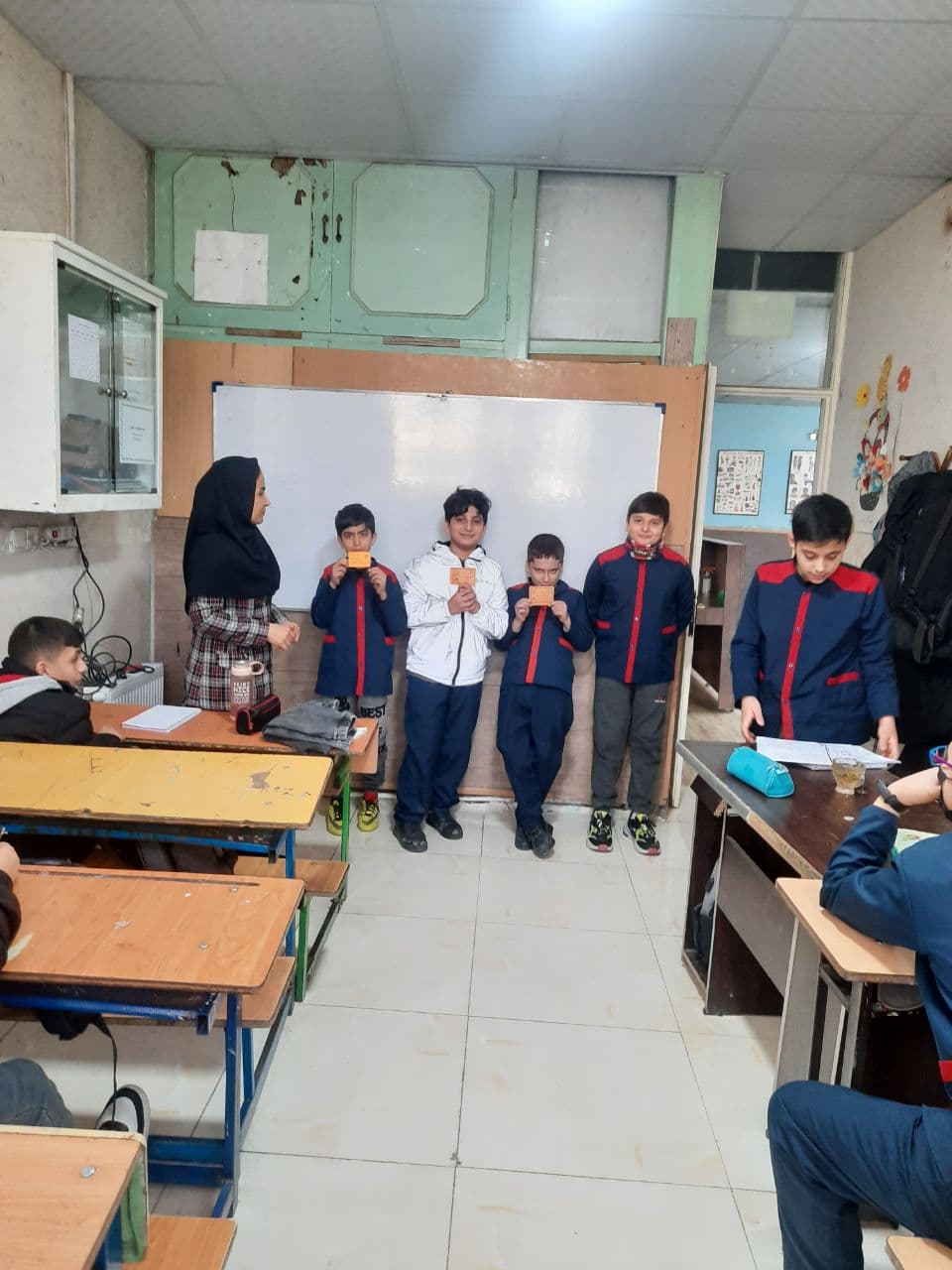 امتیازگیری دانش آموزان توسط مدیر 